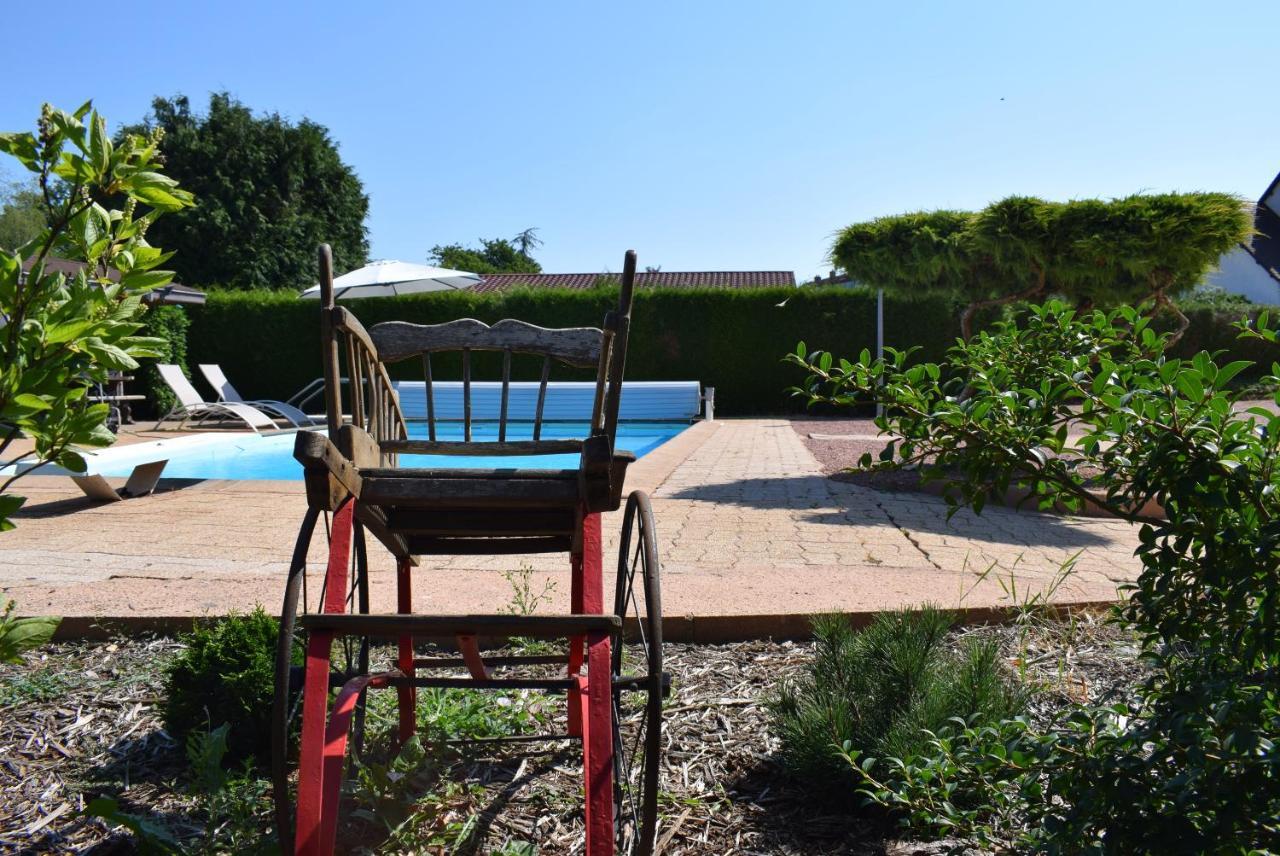 Le Clos des Lilas Paray-le-Monial Exterior foto